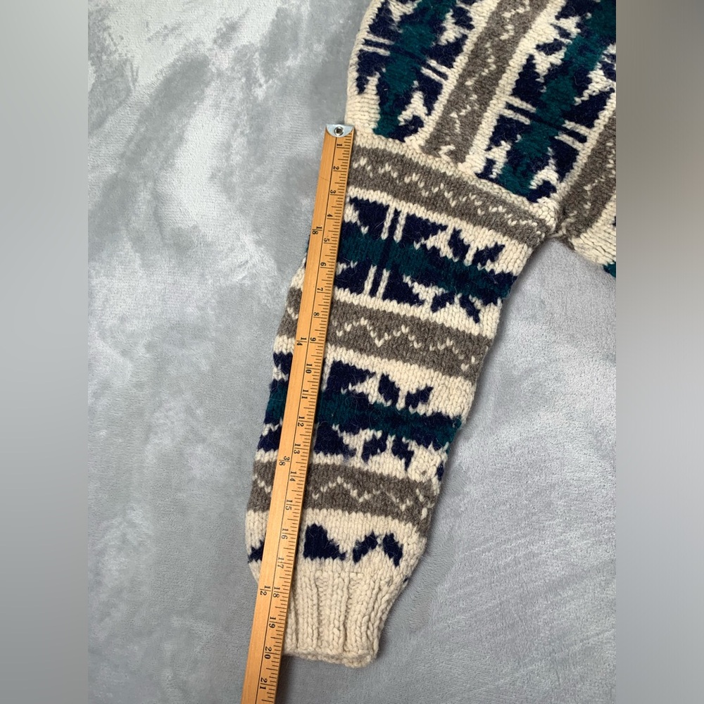 Men's Cream and Navy Patterned Crewneck Sweater - Picture 11 of 11